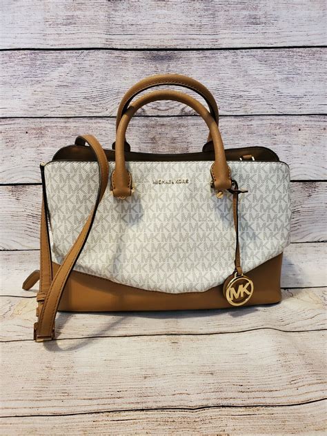 Michael Kors Signature Savannah Satchel 